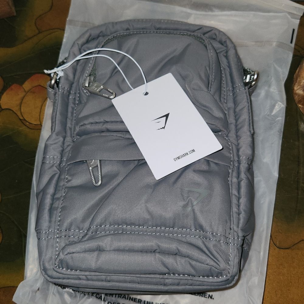 Gymshark Premium Lifestyle Cross Body Bag NWT Dusk Green